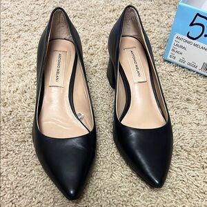 Antonio Melani Black Laurel Pumps - Size 5.5